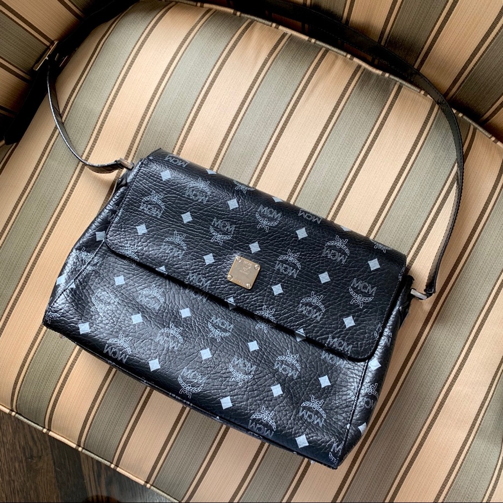 MCM || Black Foldover Shoulder Bag /VTG/